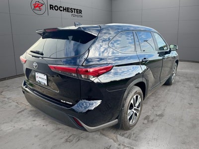 2023 Toyota Highlander XLE AWD