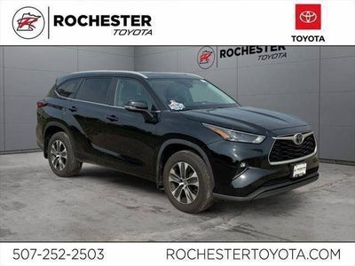 2023 Toyota Highlander XLE AWD
