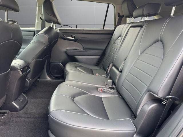 2023 Toyota Highlander XLE AWD