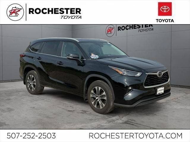 2023 Toyota Highlander XLE AWD