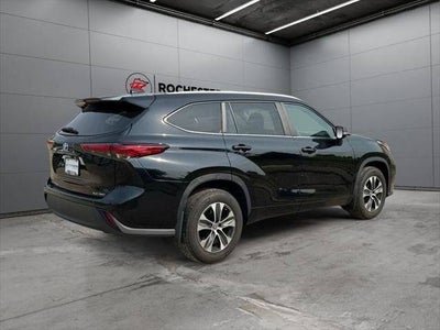 2023 Toyota Highlander XLE AWD