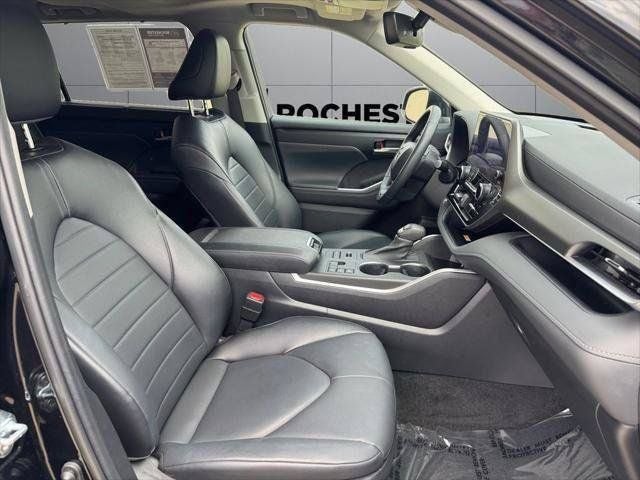 2023 Toyota Highlander XLE AWD