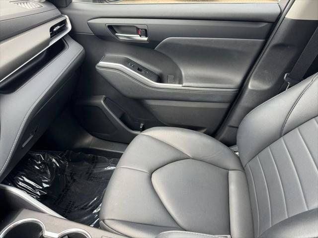 2023 Toyota Highlander XLE AWD