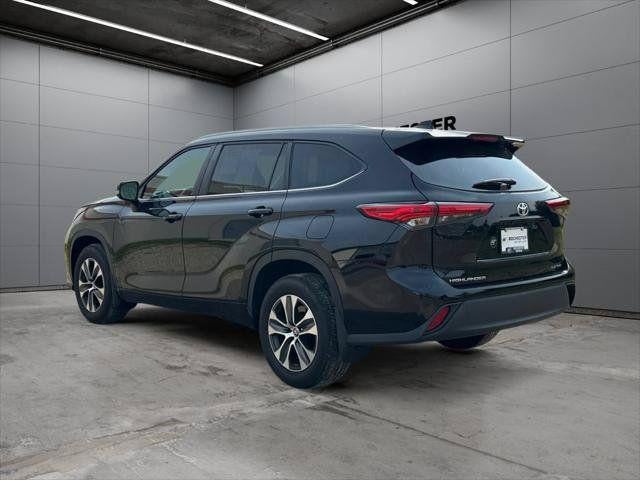 2023 Toyota Highlander XLE AWD