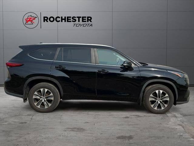 2023 Toyota Highlander XLE AWD