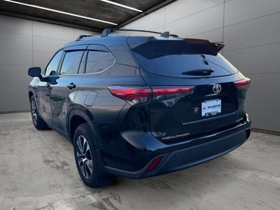 2023 Toyota Highlander XLE AWD
