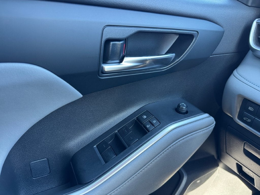 2024 Toyota Highlander XLE AWD