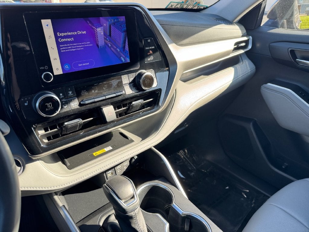 2024 Toyota Highlander XLE AWD