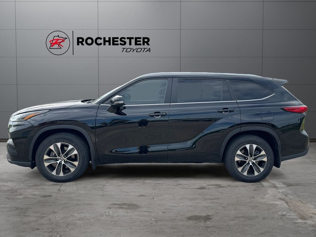 2023 Toyota Highlander XLE AWD