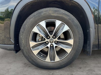 2023 Toyota Highlander XLE AWD