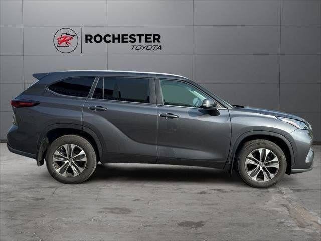 2024 Toyota Highlander XLE AWD