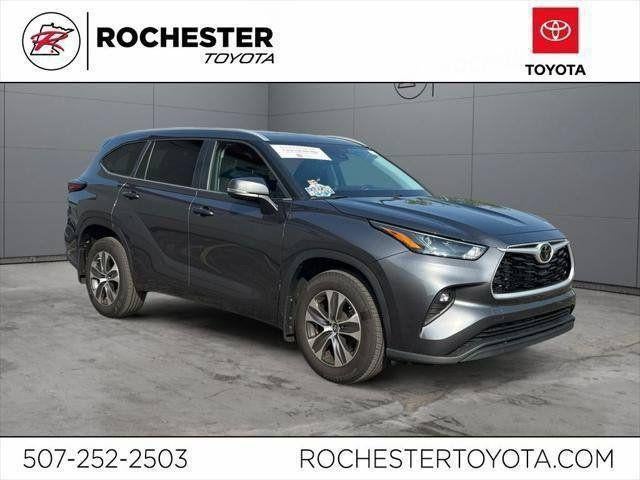 2024 Toyota Highlander XLE AWD
