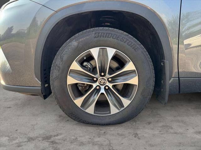 2024 Toyota Highlander XLE AWD