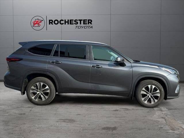 2024 Toyota Highlander XLE AWD