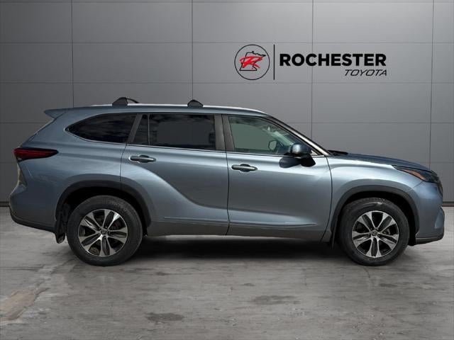 2023 Toyota Highlander XLE AWD
