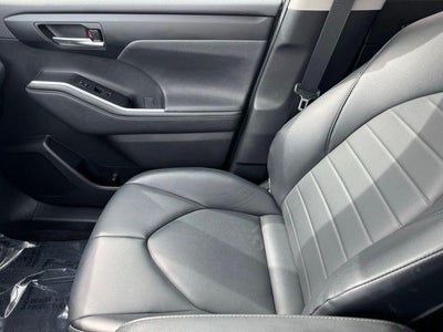 2023 Toyota Highlander XLE AWD
