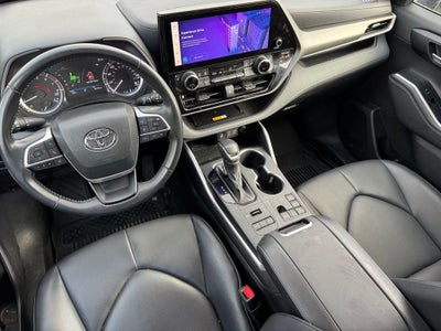 2023 Toyota Highlander XLE AWD