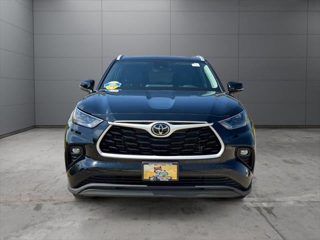 2023 Toyota Highlander XLE AWD