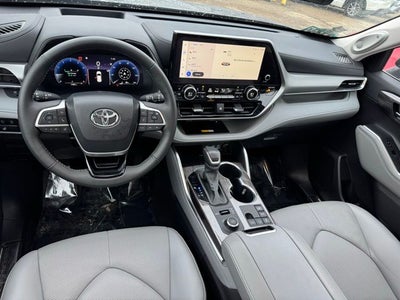 2024 Toyota Highlander Platinum AWD