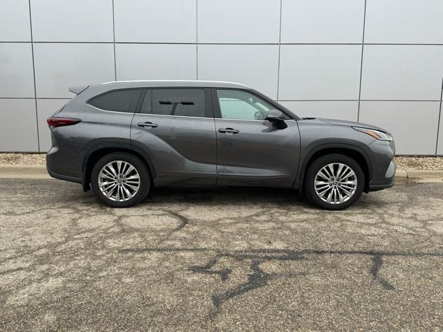 2024 Toyota Highlander Platinum AWD