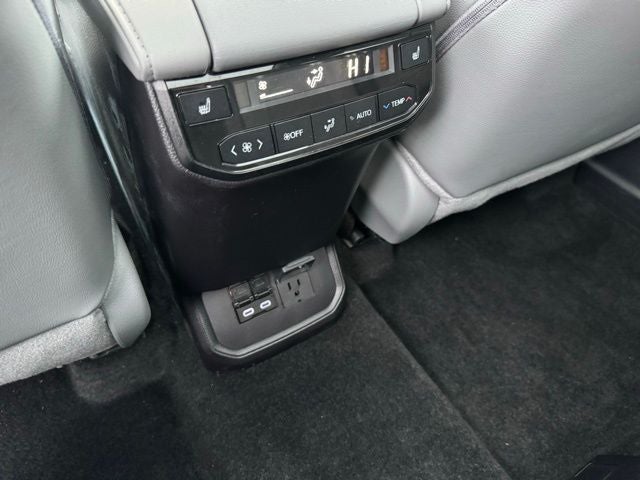 2024 Toyota Highlander Platinum AWD
