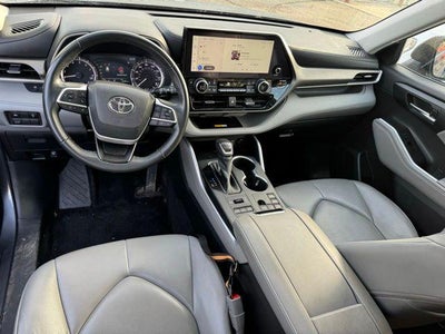 2023 Toyota Highlander XLE AWD
