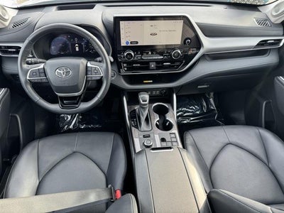 2023 Toyota Highlander Platinum AWD