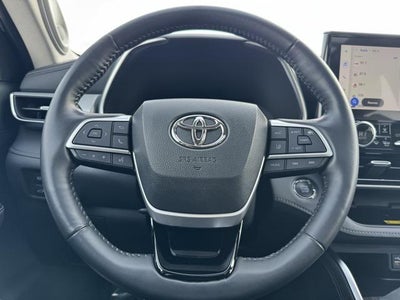 2023 Toyota Highlander Platinum AWD