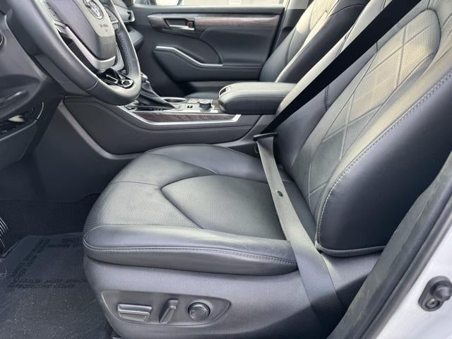 2023 Toyota Highlander Platinum AWD