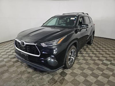 2023 Toyota Highlander XLE AWD
