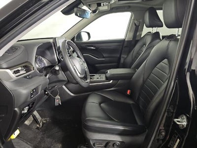 2023 Toyota Highlander XLE AWD