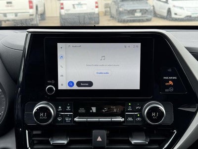 2024 Toyota Highlander LE AWD