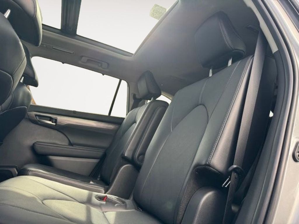 2025 Toyota Highlander Platinum AWD