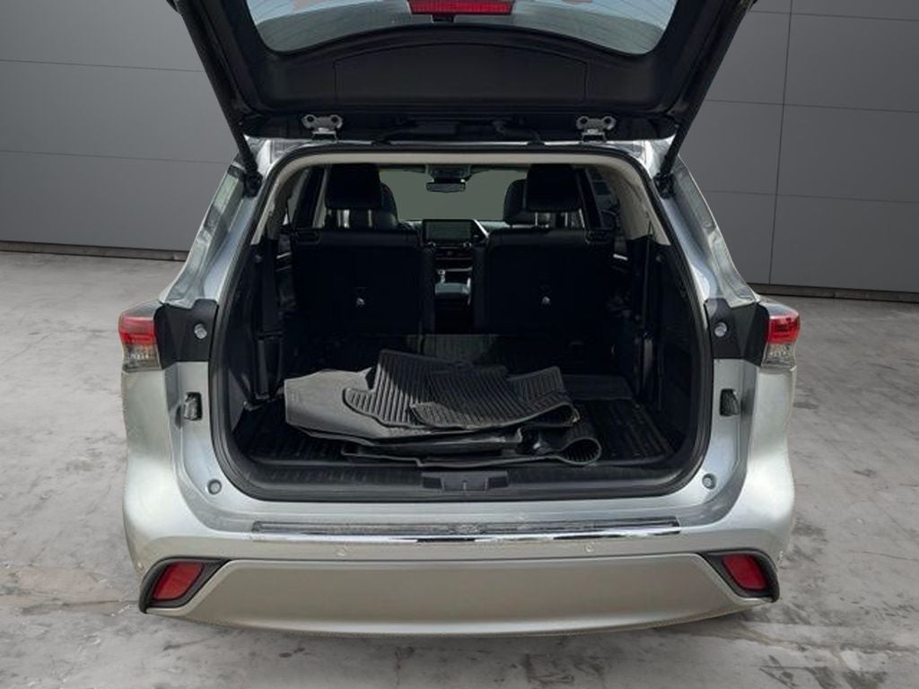 2025 Toyota Highlander Platinum AWD