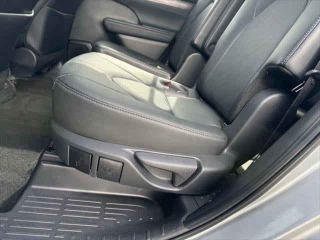 2025 Toyota Highlander Platinum AWD