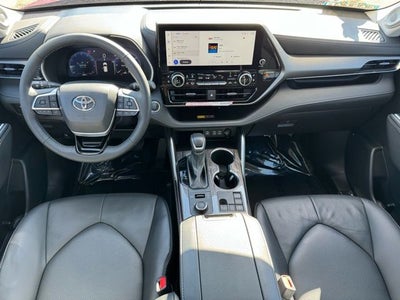 2025 Toyota Highlander Limited AWD