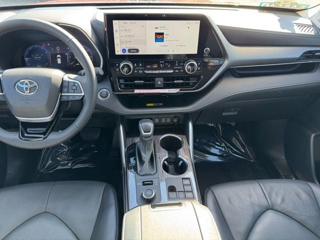 2025 Toyota Highlander Limited AWD