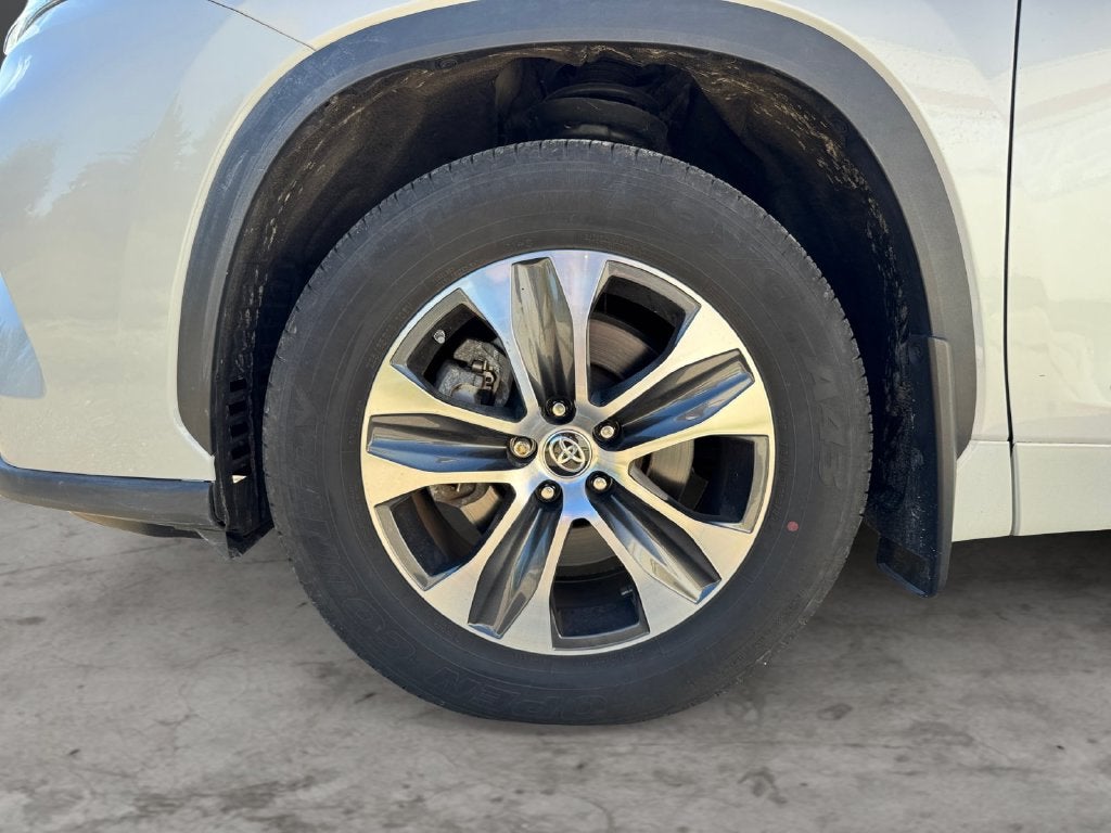 2024 Toyota Highlander XLE AWD