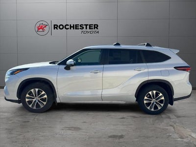 2024 Toyota Highlander XLE AWD