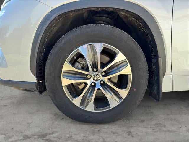 2024 Toyota Highlander XLE AWD