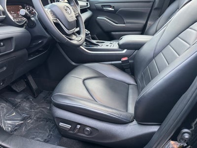 2023 Toyota Highlander XLE AWD