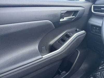 2023 Toyota Highlander XLE AWD