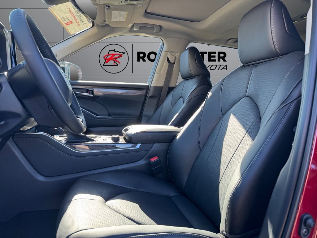2026 Toyota Highlander Limited AWD