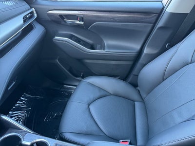 2026 Toyota Highlander Limited AWD
