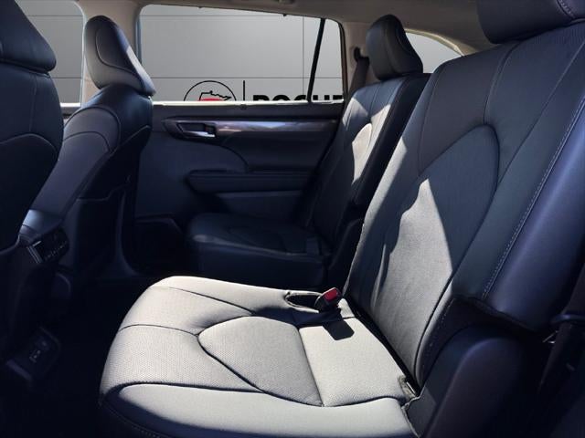 2026 Toyota Highlander Limited AWD