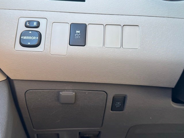 2014 Toyota Sienna LE FWD