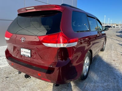 2014 Toyota Sienna LE FWD