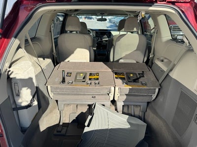 2014 Toyota Sienna LE FWD