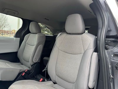 2025 Toyota Sienna LE 8 Passenger
