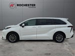 2025 Toyota Sienna LE 8 Passenger